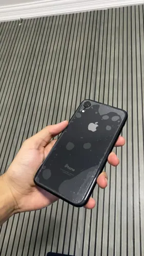 iPhone XR preto 64gb