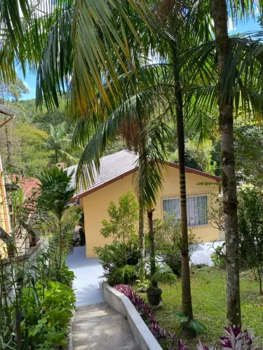 Troca/Permuta Casa Itacorubi 3 quartos