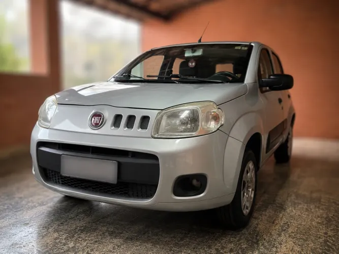 Fiat Uno Vivace Celeb. 1.0 EVO F.flex 8V 5P 2013