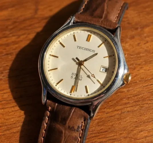 technos ponteiro ouro