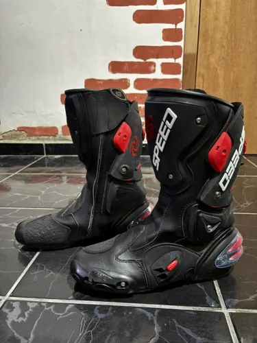 Bota Speed Importada Proteção de bico