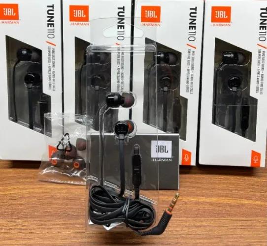 Fone de ouvido JBL TUNE 110 FIO