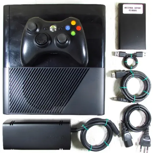 Xbox 360 Super Slim (43 Jogos)