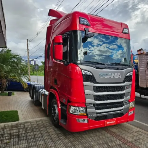Scania R 450A 6x2 2024 vermelha automática 4x4 TETO SOLAR 