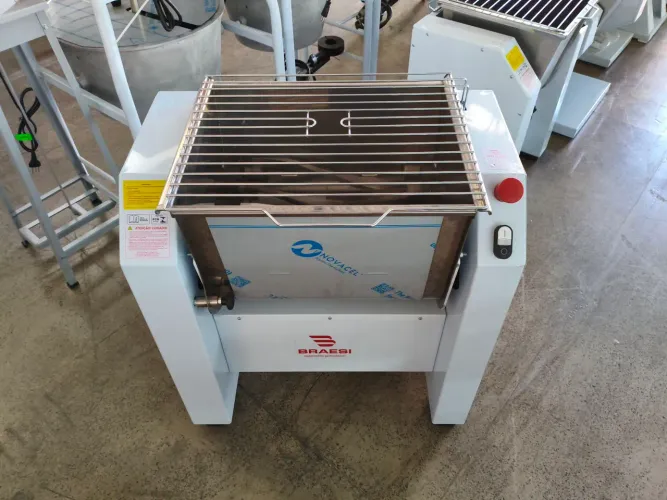 Amassadeira Semirápida 25kg Basculante - Braesi