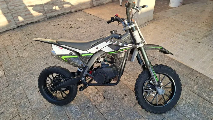 Mini moto MXF 50 cc. Gasolina 