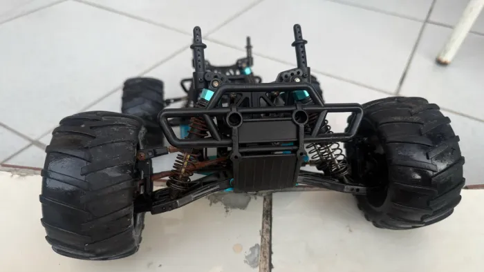 Automodelo hsp nitro 1/10 somente chassis e rodas