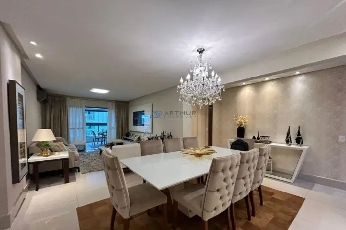 Apartamento à venda em Praia Grande no forte, 3 suítes a 150m da Praia