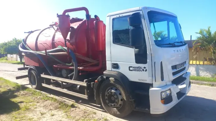 Iveco 150 E 21 Com Bomba Jurop Limpa Fossa