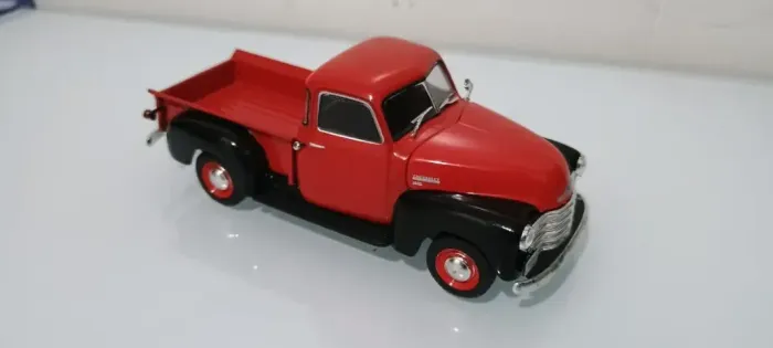 Miniaturas Chevrolet Collection Camaro Pickup Furgão 1/43