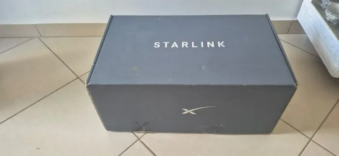 Antena Starlink 2ª Geração Autodirecionável Completa - Excelente Estado (na caixa)