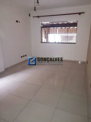 Sobrado para Aluguel no Rudge Ramos - 2 Quartos, 2 Vagas, 187 m²