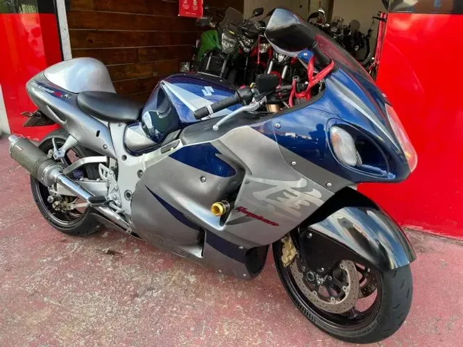 SUZUKI GSX 1300 R HAYABUSA