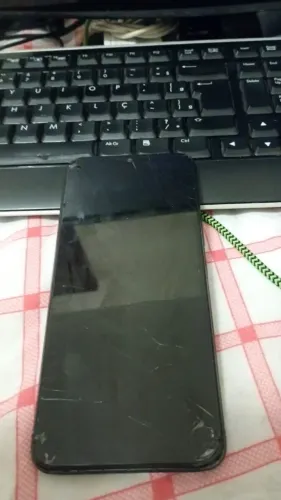 Infinix hot 11 troco por qualquer iPhone 