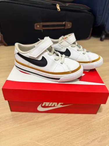 Tênis Nike Court Legacy Infantil Branco - Tam. 9C (24/25) - Quase Novo
