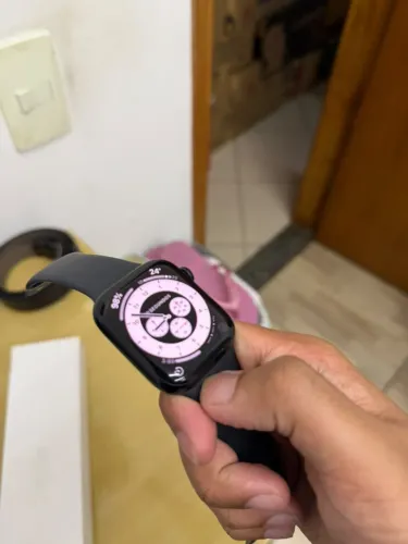 APPLE WATCH SÉRIE 8 45 MM - SEMINOVO