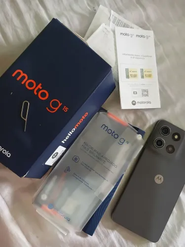 Moto G15 cinza