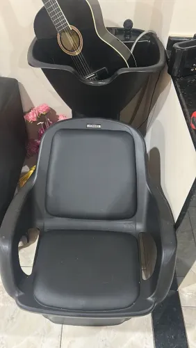 Vendo, lavatório e cadeira para salão .
