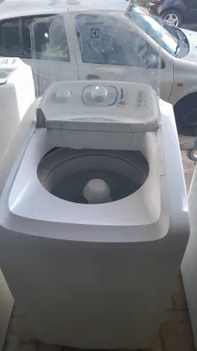 Vendo esta maquina Electrolux 10 kg funcionando perfeitamente 