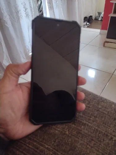 Celular indestrutível 