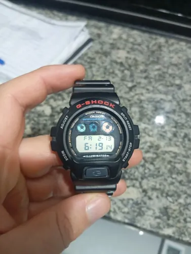 G-shock DW6900.