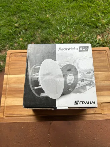 Arandela de Som Frahm BL6 Redonda - Nova na Caixa (100W)