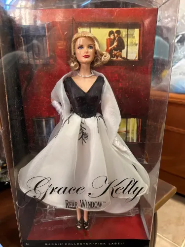 Barbie Collector Grace Kelly Rear Window 