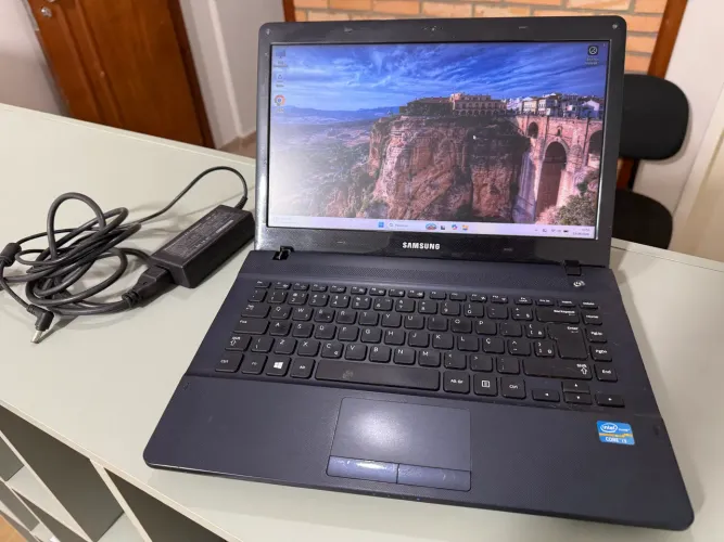 Notebook Samsung 16gb SSD240 win11
