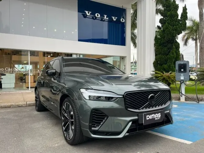 Volvo XC-60 T-8 Ultra Dark 2.0 AWD (híbrido) 2026