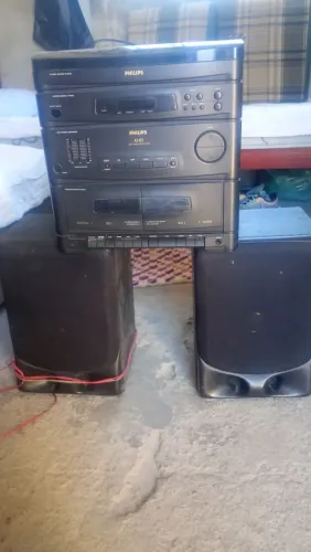 Som da Philips 3em1 funcionando a vitrola mas o rádio