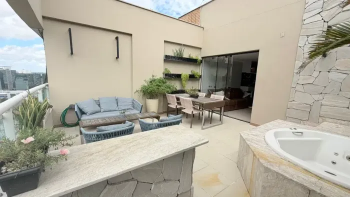 Acquabela Ponta DAreia | Cobertura Duplex | 137m² | Vista Lagoa | Porteira Fechada