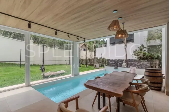 CASA PORTO RIVIERA - PRAIA BRAVA - LOCAÇÃO ANUAL