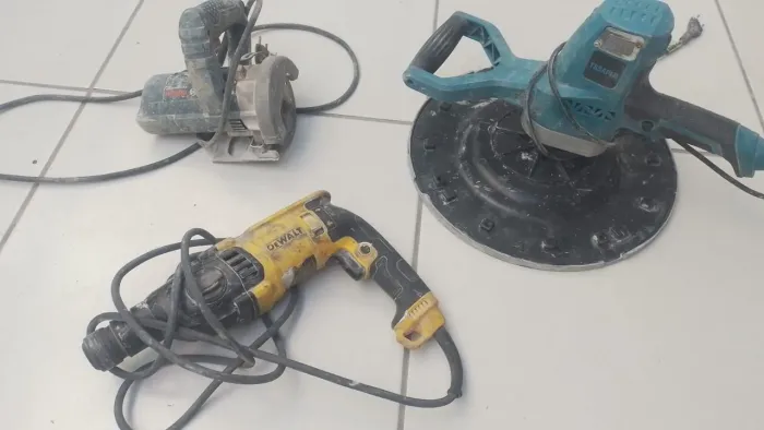 Ferramentas pra construção 