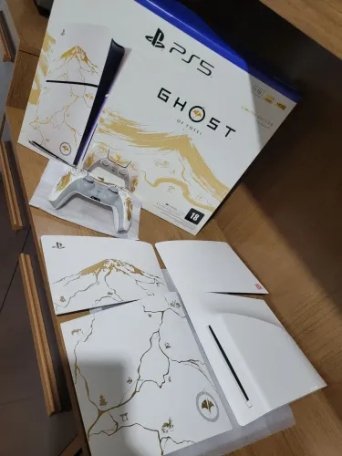 faceplate ps5 slim edição ghost of yotei
