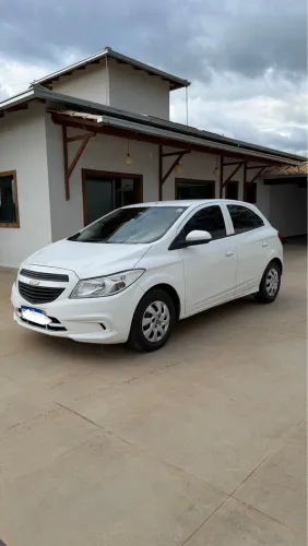 Chevrolet Onix JOY Hatch 1.0 8V Flex Mec. 4P 2018