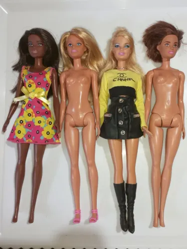 Lote 15 Barbies *LEIA O ANÚNCIO*