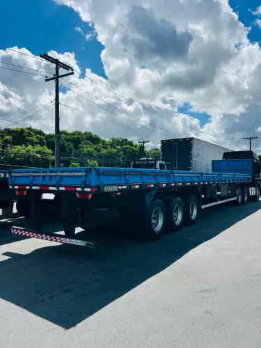 Carreta Randon grade baixa 15 Mts