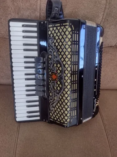 Acordeon italiano 