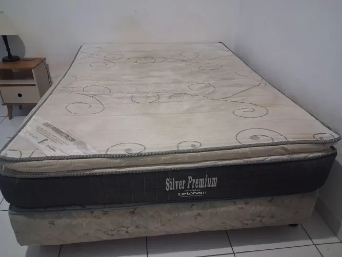 Base cama box + colchão
