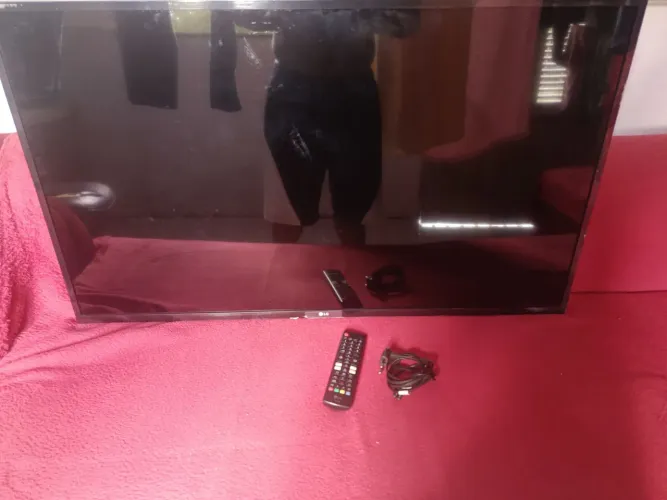 Tv 43 com defeito com controle