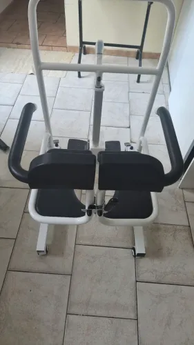 Cadeira de transferência elevatorio motorizado