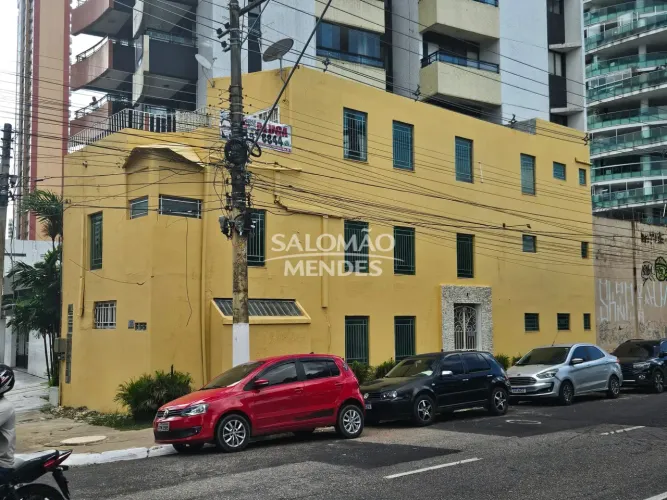 Imóvel comercial de esquina com 225 m² para locação na Av. Pedro Álvares Cabral, Belém