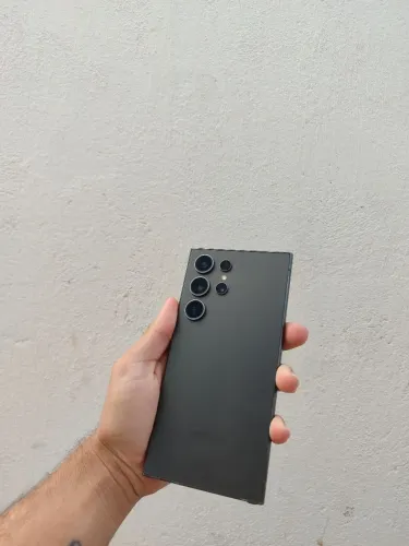 Vendo ou Troco S24 Ultra 256GB 12+12 de ram todo original de fabrica nunca aberto 100%OK