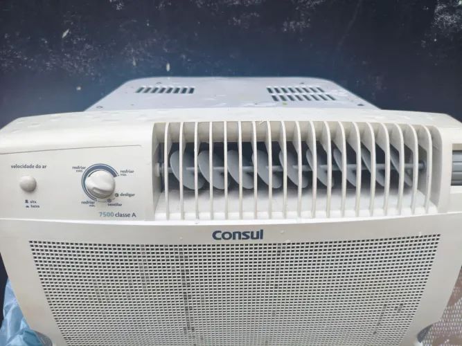 Vendo ar Consul 7500 BTUs 127 volts