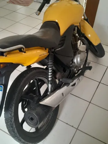 VENDO MOTO Cg 150. DOCUMENTAÇÃO PRONTA PARA TRANSFERIR