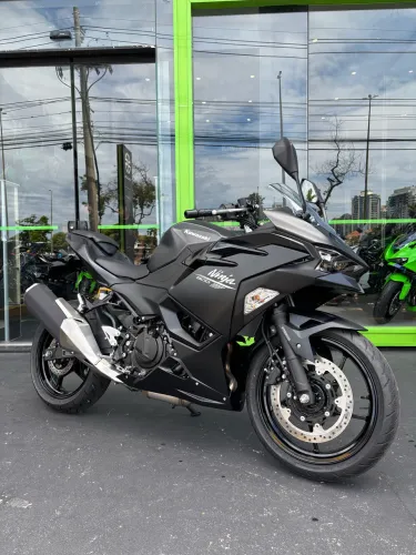 JÉSSICA CONSULTORA - Kawasaki Ninja 500 2026 