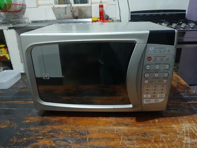 Microondas Electrolux 20 litros inox espelhado 