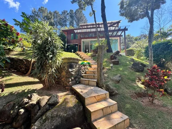 Casa para venda no Condomínio Retiro do Chalé