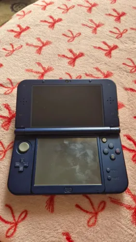 NEW 3DS XL AZUL LOOSE DUAL IPS - DETALHE MARBLE NA CARCAÇA