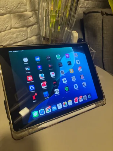 iPad 9 64Gb em excelente estado
